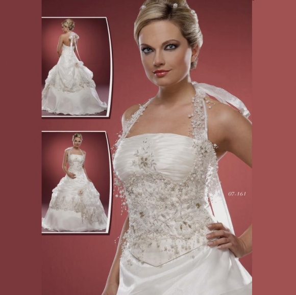 مۆدە تازەكانی كراسی بووك